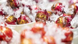 Lindor ist die wichtigste Produktlinie des Schokoladen-Herstellers Lindt & Sprüngli.