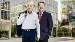 VR-Präsident Gilbert Ghostine (l.) und CEO Richard Saynor gehen mit Sandoz neue Wege.