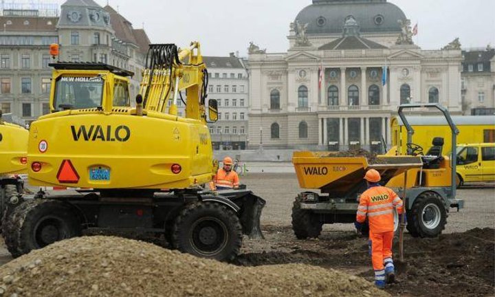 walo-bau-bundeshaus-bagger-bertschinger.jpg