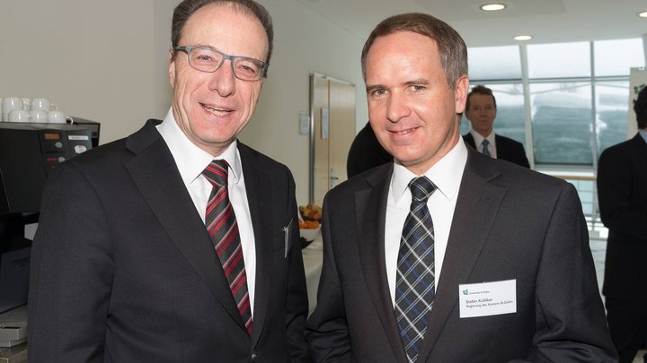 finance-1003.jpg