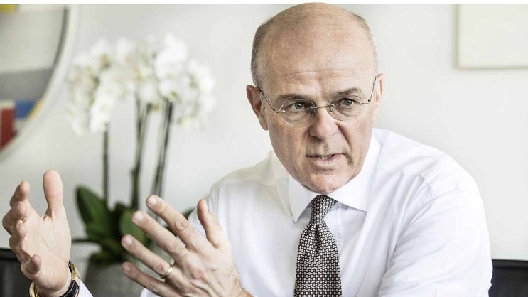 «Zürich»-Versicherung-Chef Mario Greco will die Firma grüner machen.