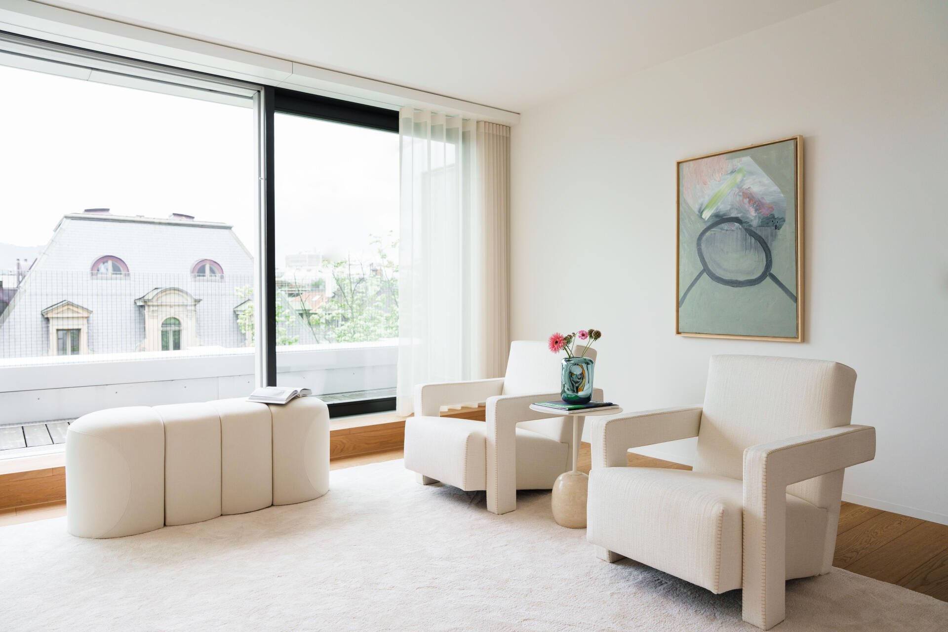 Minimalistischer Stil für eine Wohnung an der Zürcher Bahnhofstrasse.