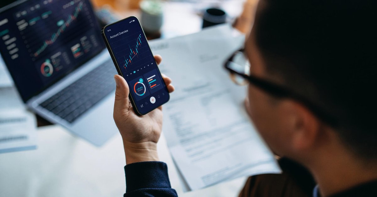LUKB: Multibanking meets with moderate interest