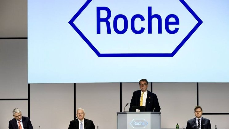 Die Keyplayer aus Management und Aktionariat tun sich gegenseitig gerne Gutes: Severin Schwan, Christoph Franz, André Hoffmann und Thomas Schinecker (v.l.) an der Generalversammlung vom März dieses Jahres.