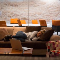 Ein Nickerchen während der Arbeitszeit: Dank der Digitalisierung öfters möglich.