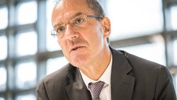 Ex-UBS-Chef Marcel Rohner will in die Politik.