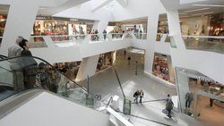 Shopping-Center Westside bei Bern: Der Online-Handel holt auf. (Bild: Keystone)