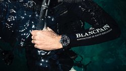 Teilerlöse von der limitierten Taucheruhr Fathoms Tech BOC IV fliessen in ein Projekt von Fotograf und Taucher Laurent Ballesta.