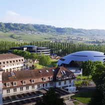 In Rolle VD befindet sich die teuerste Schule der Welt.