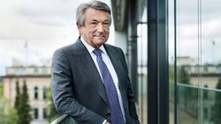 «In fünf Jahren wird der Goldteddy genauso wichtig für uns sein wie der Goldhase heute»: Ernst Tanner.