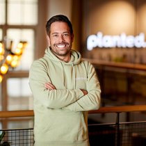 Pascal Bieri ist Co-Gründer von Planted, einem Hersteller von künstlichen Fleischalternativen.