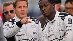 Ein neuer Hollywoodfilm mit Superstars Brad Pitt und Damson Idris bringt die Formel 1 bald auf die grosse Leinwand. Ebenfalls ganz prominent vertreten: Die Schaffhauser Uhrenmanufaktur IWC.