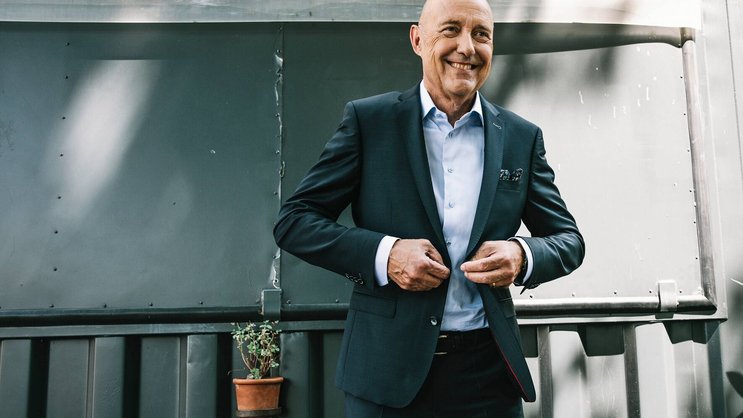 Höchst verschwiegen die Firma, der Chairman ein zugänglicher Charakter: Valentino Cè.