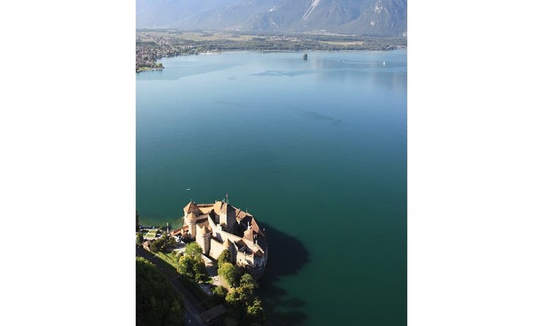 schweizer-insel-chateau-chillon.jpg