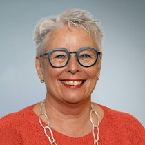 Nicole Stadtmann ist ausgebildete Pflegefachfrau, Hebamme und Erwachsenenbildnerin. Seit mehr als zwölf Jahren ist sie als Case Managerin für die Groupe Mutuel tätig.
