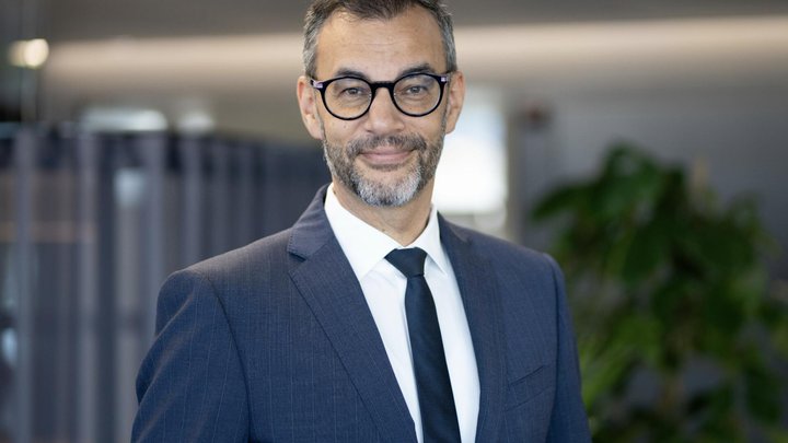 Ungewolltes Erbe: Altlasten von Noch-CFO Daniel Schmucki, ...