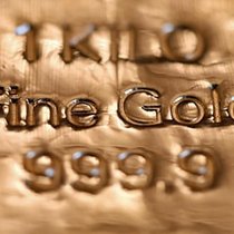 Ein 1-Kilogramm-Barren Gold.