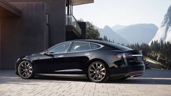 Schweizer Bestseller: Teslas Viertürer-Limousine Model S verkauft sich blendend in einem Segment, wo die anderen Mühe haben.