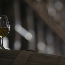 Erst in den letzten Jahren wurde Whisky zum echten Investitionsobjekt.Keystone