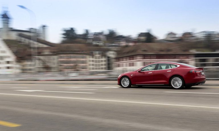 tesla-19.jpg