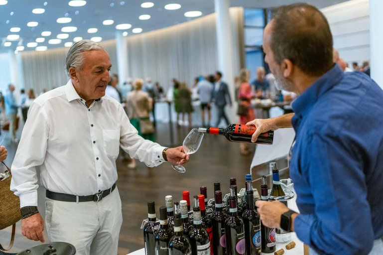 Weinkenner unter sich 