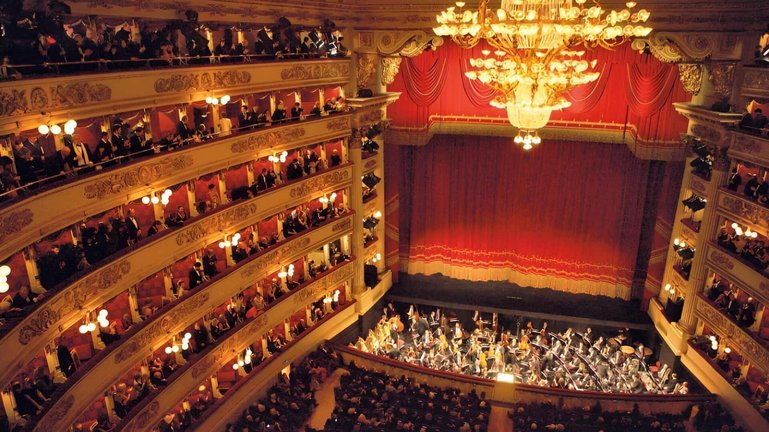 Scala Milano
Auswahl Bilanz Spotlight 10/25 Online Cropped