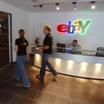 Heute geschlossen: Internationaler Hauptsitz von Ebay in Bern – hier nach seiner Eröffnung 2004.