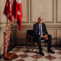 Martin Pfister trat sein Amt als Bundesrat am 1. April 2025 an.
