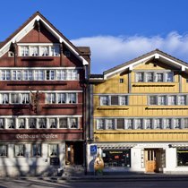 Denkmalgeschützte Häuser in Urnäsch: Die Gemeinde bietet für Pendler ab Gossau die günstigsten Immobilien.