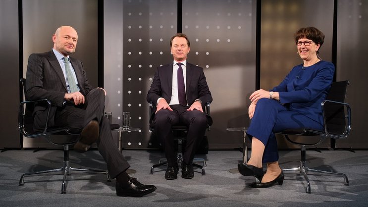 Business-Talk: Dirk Schütz diskutiert mit Susanne Ruoff und Georges Kern.