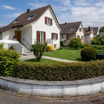 Eigenheim-Besitzer in der Schweiz haben im letzten Jahr ein Hypothekarvolumen von über 1,3 Billionen Franken erreicht.