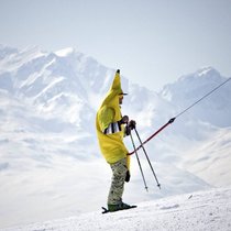 Unbeschwertes Skifahren vergangener Zeiten: Damit das wieder gelingt, haben Schweizer Skigebiete für diesen Winter Sicherheitskonzepte vorgelegt.