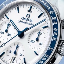 Die neue Speedmaster-Serie nähert sich gestalterisch der Moonwatch an.