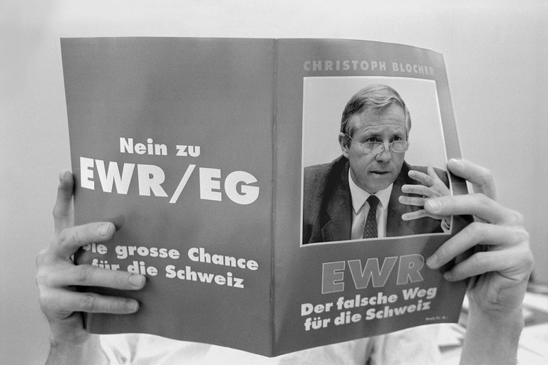CHRISTOPH BLOCHER, BROSCHUERE, EWR GEGNER,