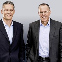 Gut erholt: Arnd Kaldowski (l.) und Präsident Robert Spoerry sind mit Sonova wieder auf Wachstumskurs.