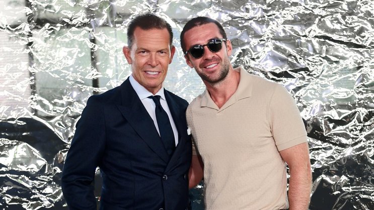 Hugo Boss mit dem Schweizer CEO Daniel Grieder (l.) wird neu von Frasers-Group-CEO Michael Murray (r.) präsidiert.