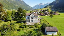 Grandezza in Glarus: Die Villa Breitenstein von 1895.