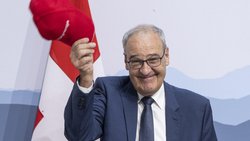 Guy Parmelin nimmt den Hut!