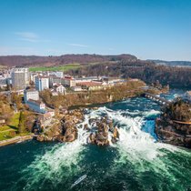 Auf dem SIG-Areal (links im Bild) entsteht das grösste Hotel der Region Schaffhausen.