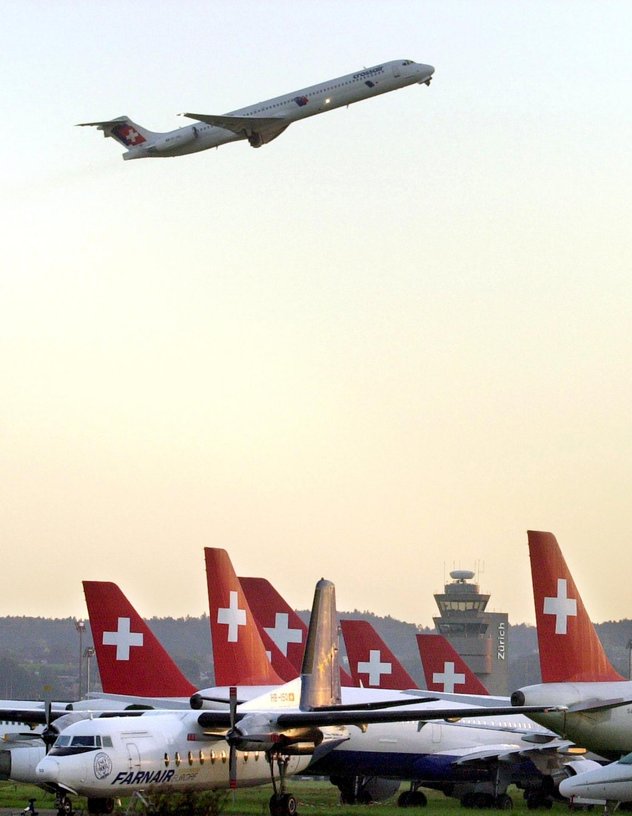 STILLSTAND, FLUGBETRIEB, ANNULLATION, FLOTTE, BODEN, FLUGHAFEN, FLUGPLATZ, FLUGZEUG, LOGO