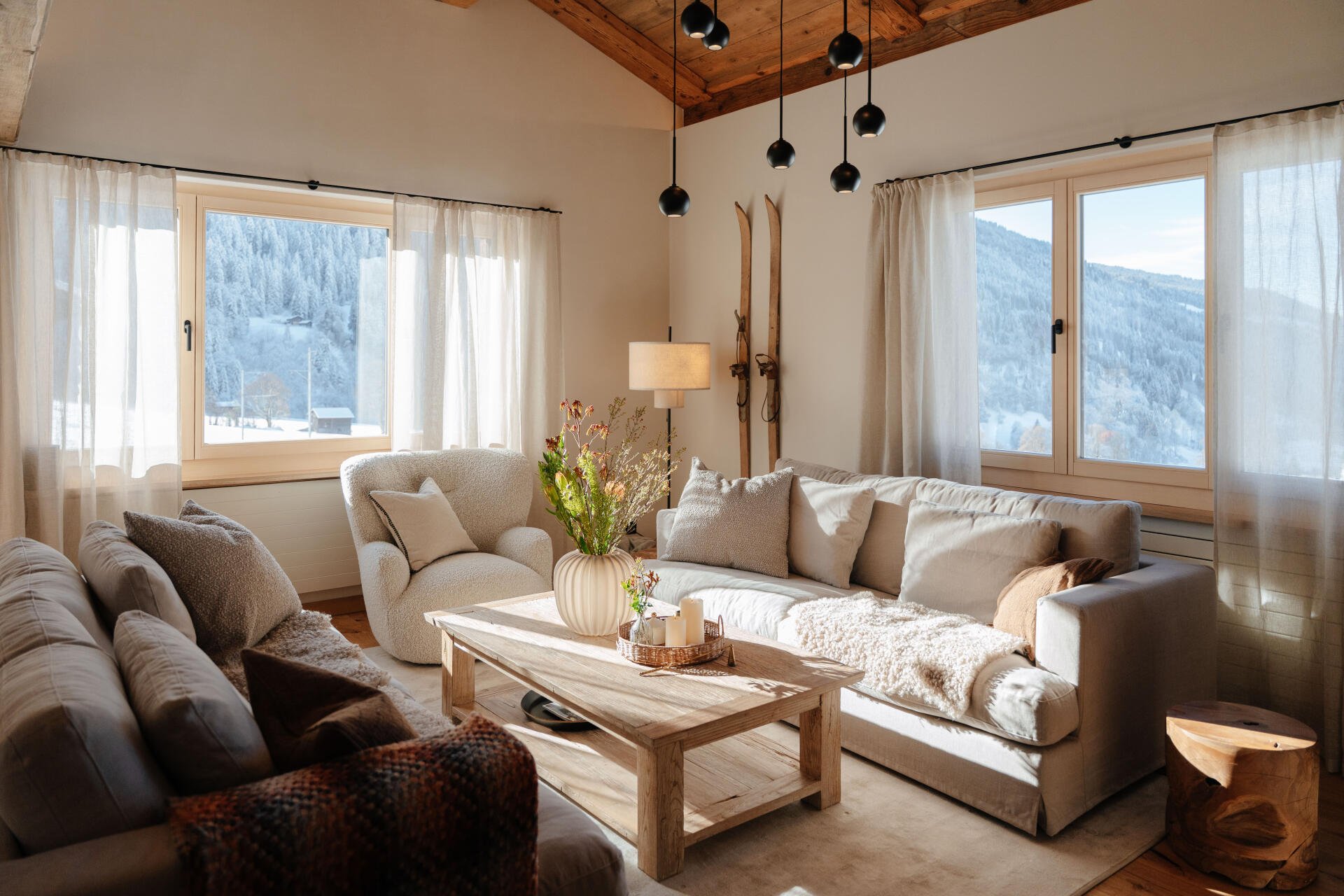 Chalet-Stil für eine Wohnung in Graubünden.