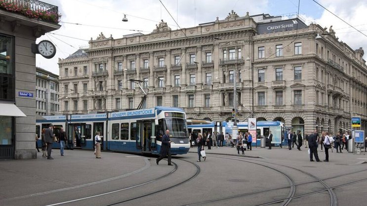 In Bankenhand - noch: Der Paradeplatz in Zürich. Keystone