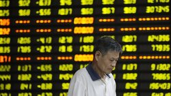 Kursnotierungen: Chinas Börsen kommen nicht zur Ruhe.   Bloomberg