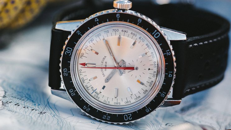 Die Bivouac von 1962 gilt als erste mechanische Armbanduhr mit Aneroidbarometer zur Anzeige von Höhe und Luftdruck.