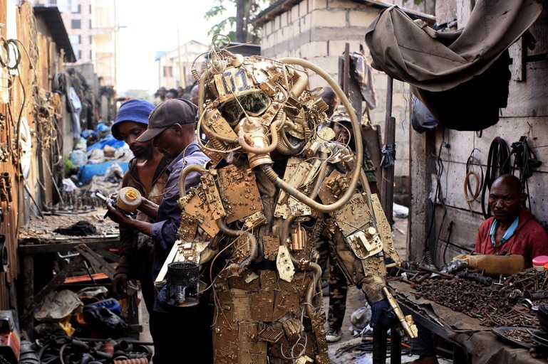 Kongo Astronauts
Kongo Astronauts
Untitled [-5], 2021-2022
SCrashed_Capital.exe series
Digital photograph
© Kongo Astronauts, courtesy Axis Gallery, New York.