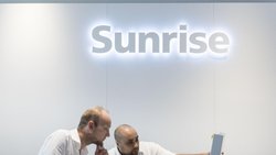 Kahlschlag bei Sunrise: Das Telekom-Unternehmen will bis zu 450 Stellen streichen.