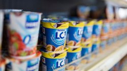 Volle Regale im Supermarkt: Einmal mehr ist Nestlé das wertvollste Schweizer Unternehmen.
