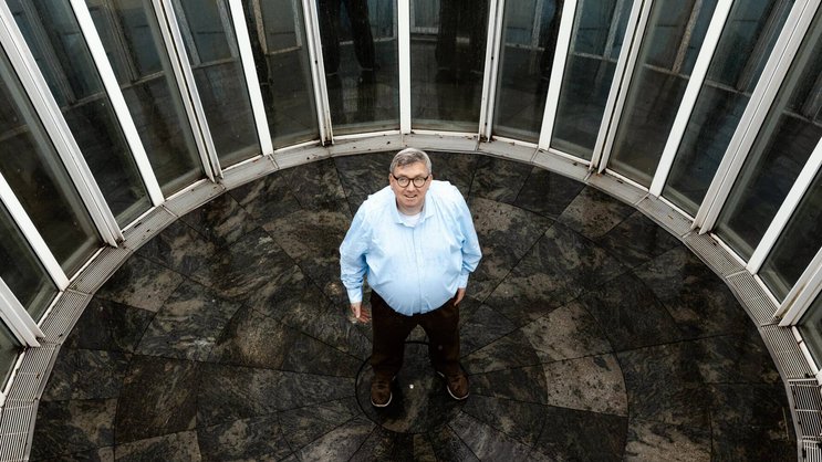 Im Brennpunkt: Als weltweit anerkannter Experte für Handel, Investitionen und geopolitische Dynamiken ist Simon Evenett ein führender Analyst des globalen Geschäftsumfelds.