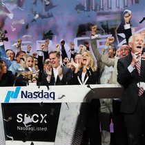 Elon Musks Unternehmen SpaceX hat bei seinem beispiellosen Börsengang am 12. Juni 86,25 Milliarden Dollar eingenommen. 