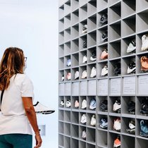 Lifestyle: On-Schuhe in einem Regal in New York.